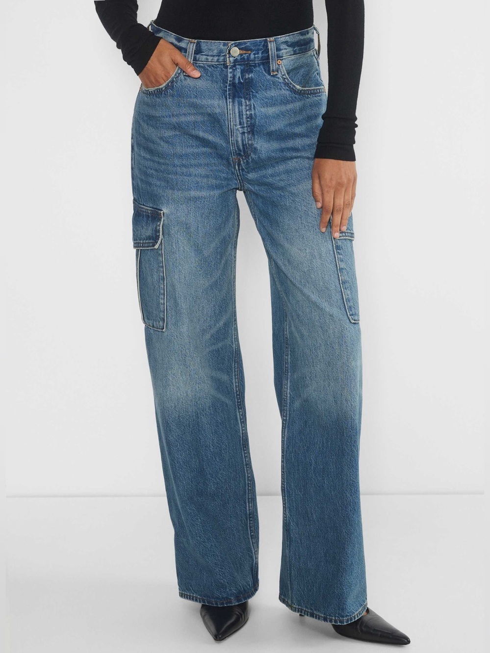 Aritzia Denim Forum The Farrah High-Rise Wide Leg Cargo Jean